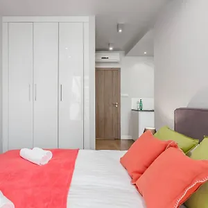 rent-like-home-oxygen-wronia-45-ii.warsawhotelspoland.com/